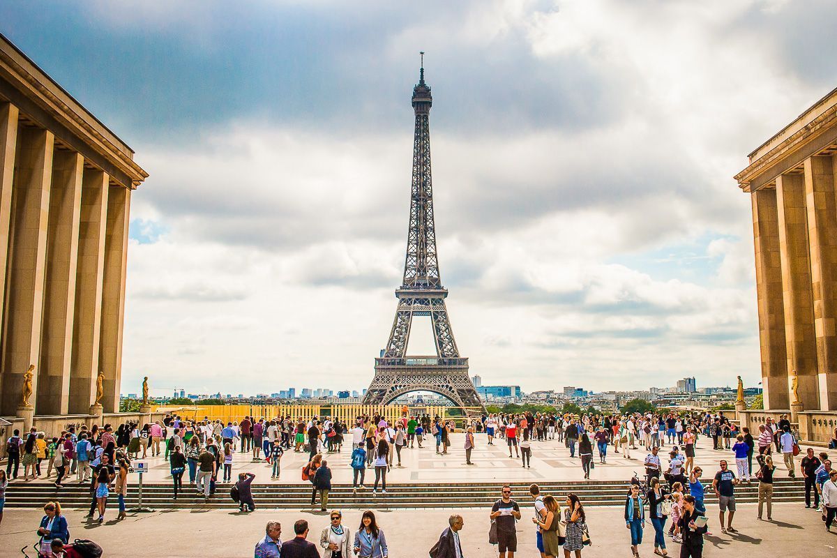 zwiedzanie objazdowe weekendowy paryż i disneyland na dzień dziecka francja funclub-5